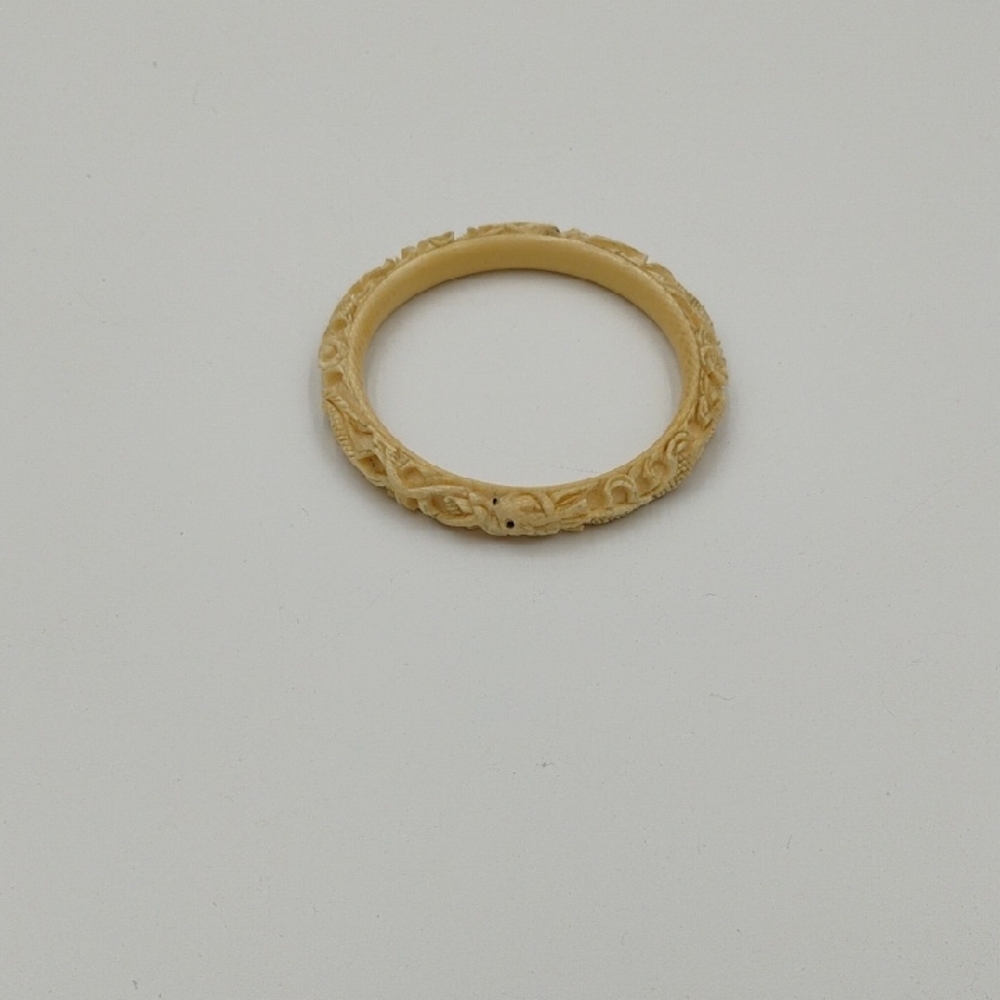 Antique Chinese Ivory Dragon Bangle Bracelet